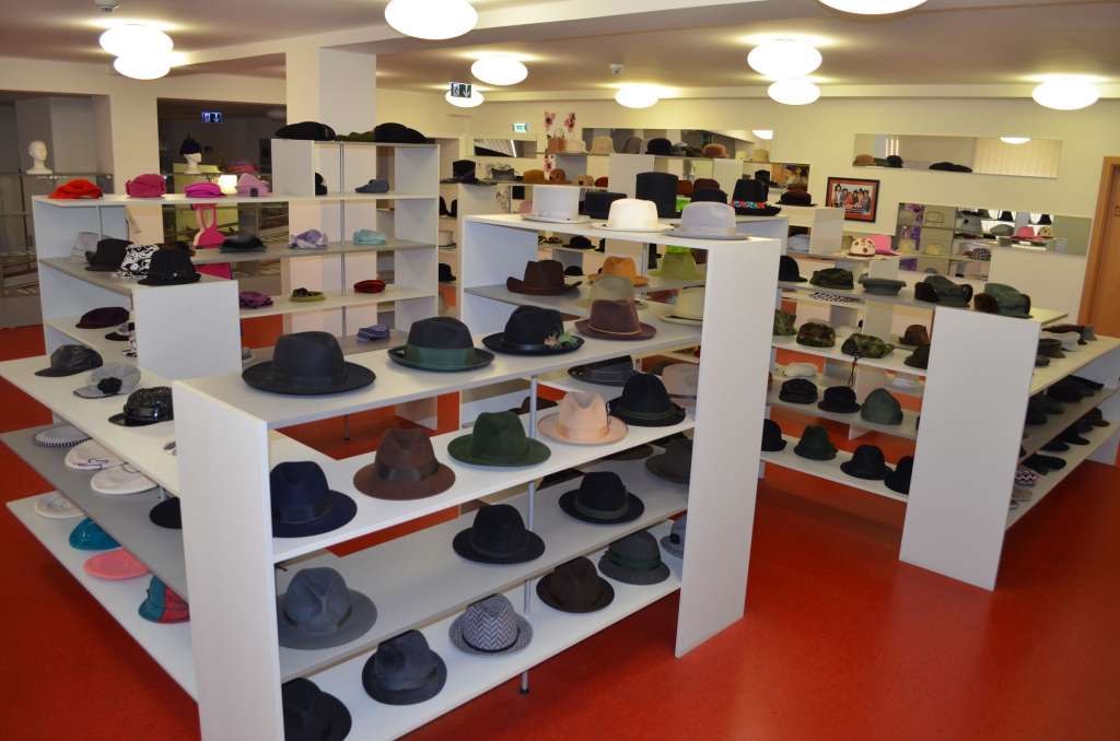 NVTVNICK CENTRUM NOV JIN