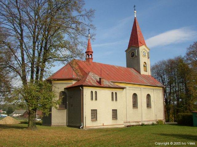 KOSTEL SV. JANA A PAVLA V KRMELN