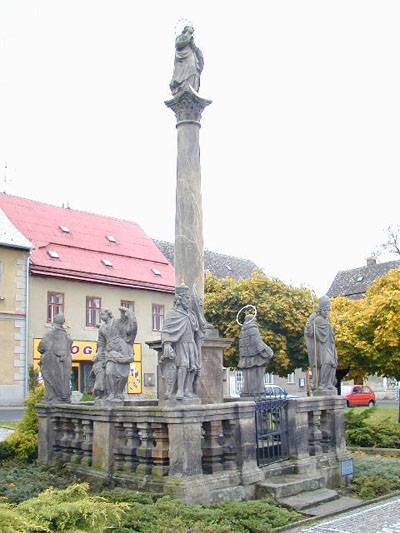 BAROKNÍ SOUSOŠÍ V HODKOVICÍCH NAD MOHELKOU