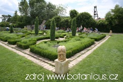 ZAHRADY BOTANICUS A HISTORICKÁ VESNICE ŘEMESL A UMĚNÍ V OSTRÉ