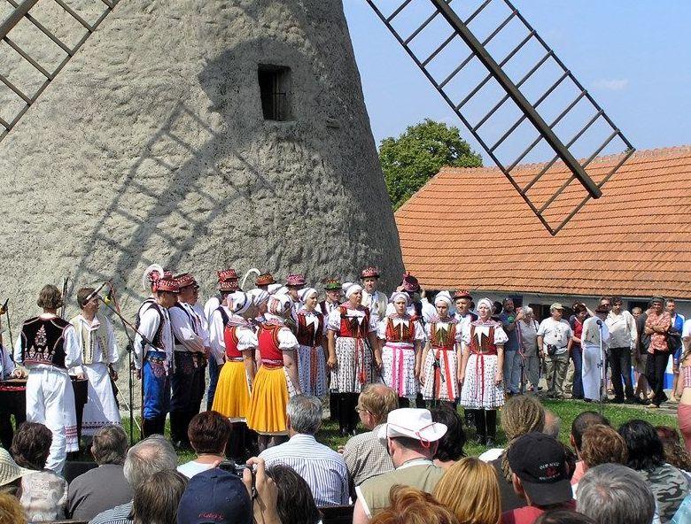 VĚTRNÝ MLÝN V KUŽELOVĚ (NKP)